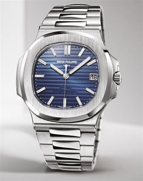 patek philippe nautilus original.